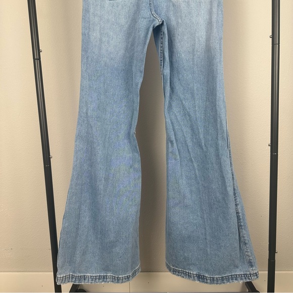 Wrangler x Billabong Jean Size 29 Bell Bottom Flare Floral Patchwork Hippie Boho - Picture 12 of 14